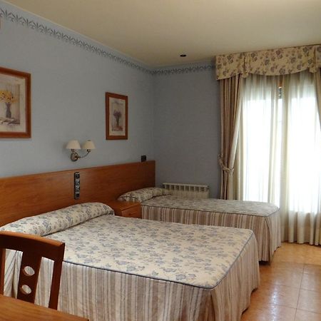 Hotel Casa Carmen Benabarre Ngoại thất bức ảnh
