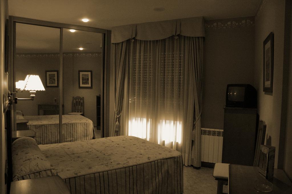 Hotel Casa Carmen Benabarre Ngoại thất bức ảnh