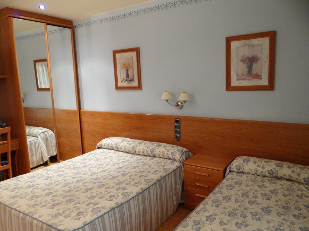 Hotel Casa Carmen Benabarre Ngoại thất bức ảnh