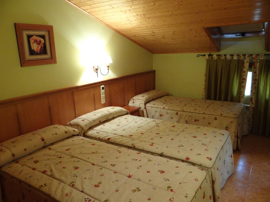 Hotel Casa Carmen Benabarre Phòng bức ảnh