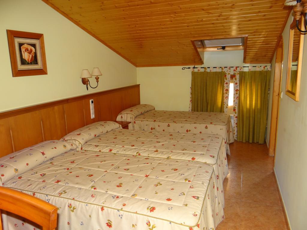 Hotel Casa Carmen Benabarre Phòng bức ảnh