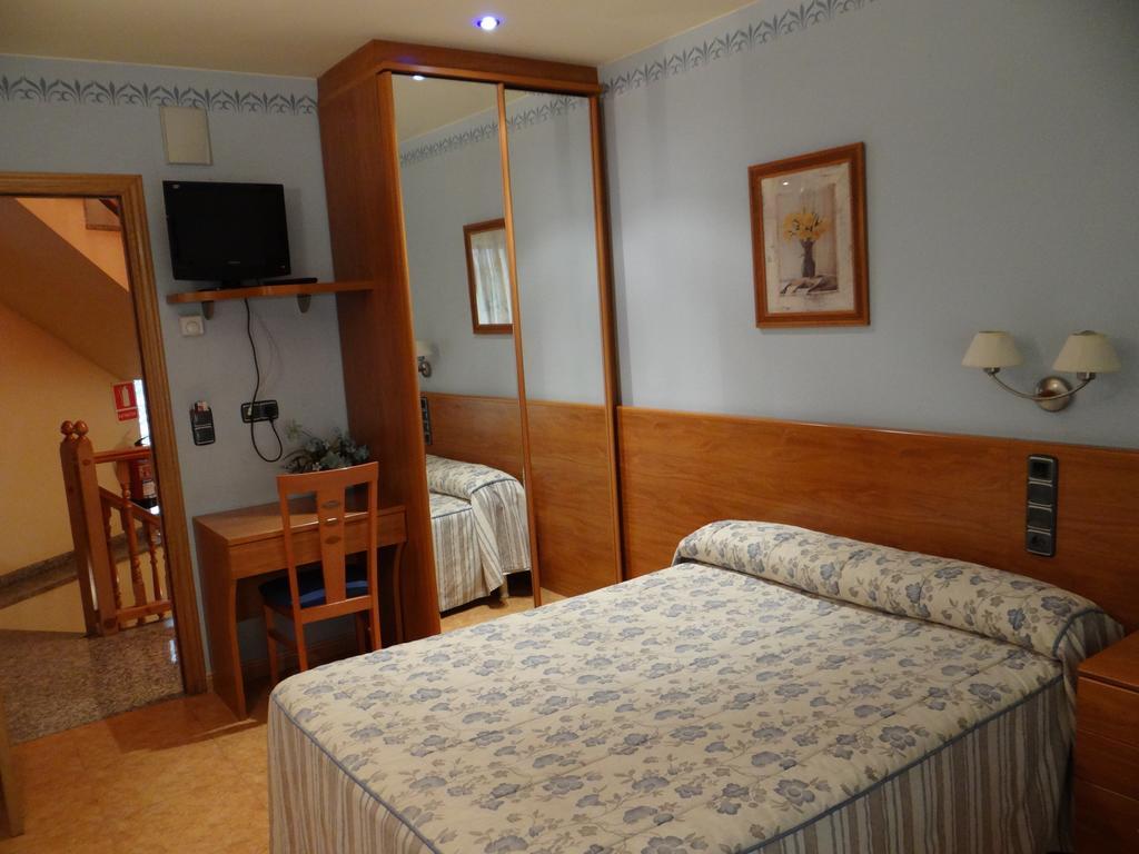 Hotel Casa Carmen Benabarre Phòng bức ảnh